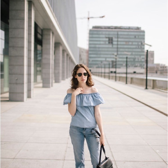 NEW!! Off shoulder MANGO top with a ruffle - Picture 11 of 11